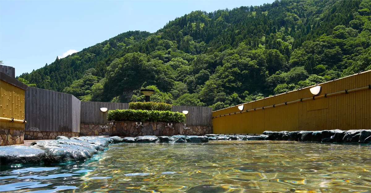 菊之湯周辺の湯原温泉・砂湯の景色