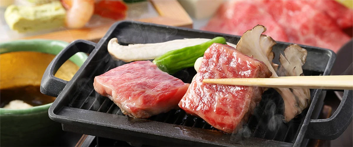 菊之湯の肉料理の一例