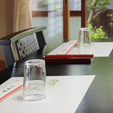備後屋の庭に面した客室の一例